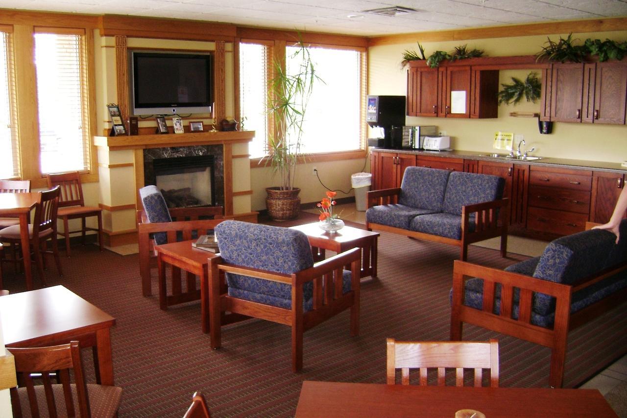 Prairie Inn & Suites Holmen Extérieur photo